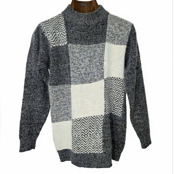 Segue Sweaters - Elegant Patchwork Crew Neck Scandigirl Silk Angora Quiet Luxury Sweater